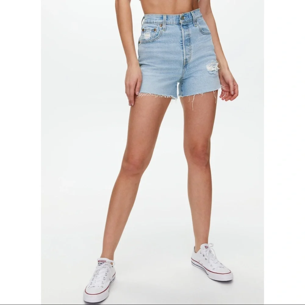NEW Levi's Ribcage Denim Jean High Rise Shorts Tango Pulse Size 24 - Picture 8 of 8